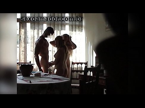 ❤️ Os amigos sexuais invitan a un home xigante e a un trío con el ☑ Porno anal na pornografía gl.playcrot69.top